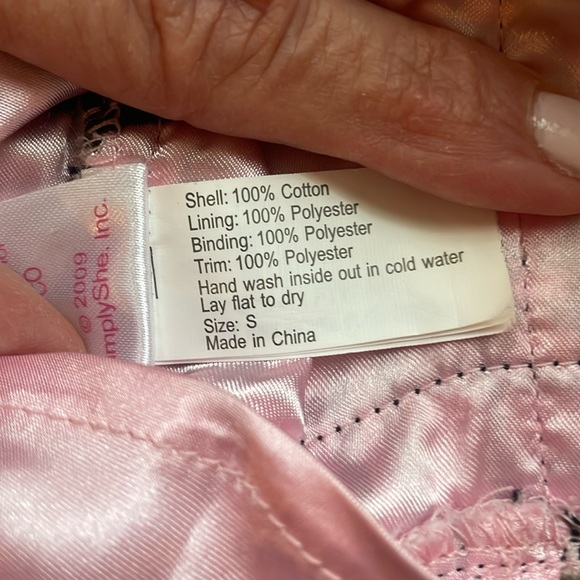 Tiny Dog Clothes and Harness - total of 4 pieces - Picture 12 of 12